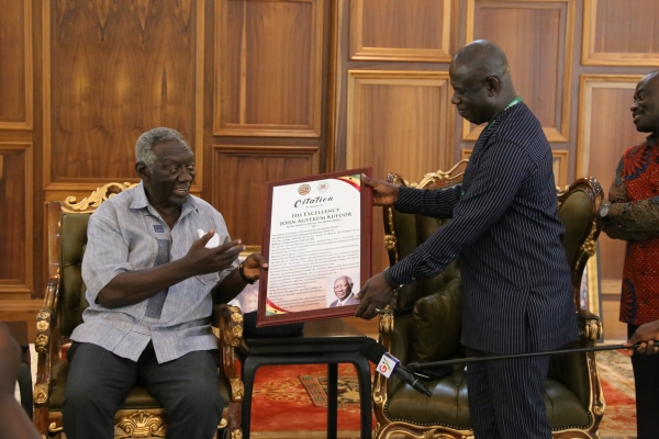 NPRA Honours Ex President J. A Kufuor